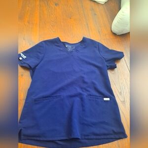 Scrub top